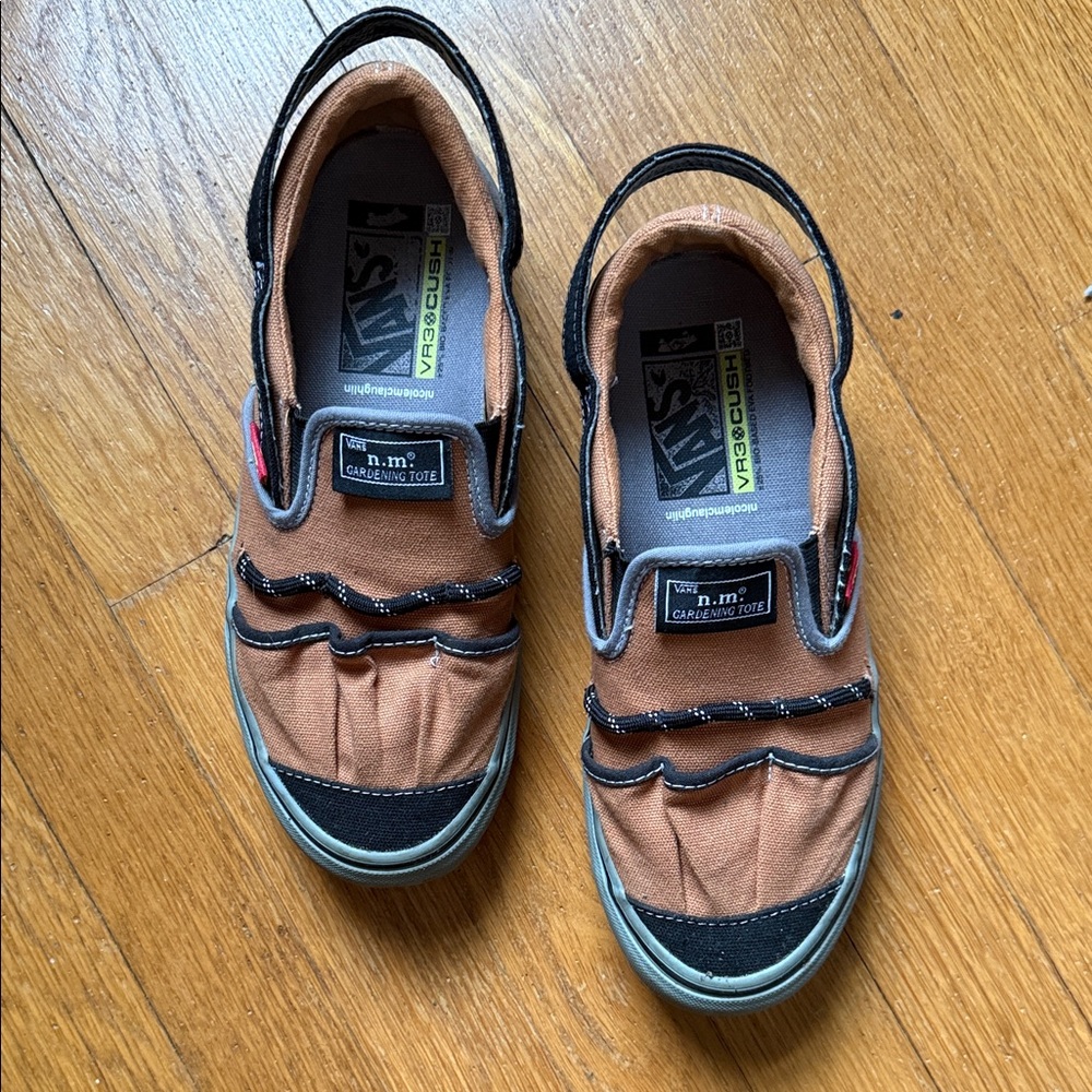 Vans Vault Slip-On VR3 LX
Nicole McLaughlin Gardening Canvas Tote Bag Shoes Sz 8 - Picture 4 of 9